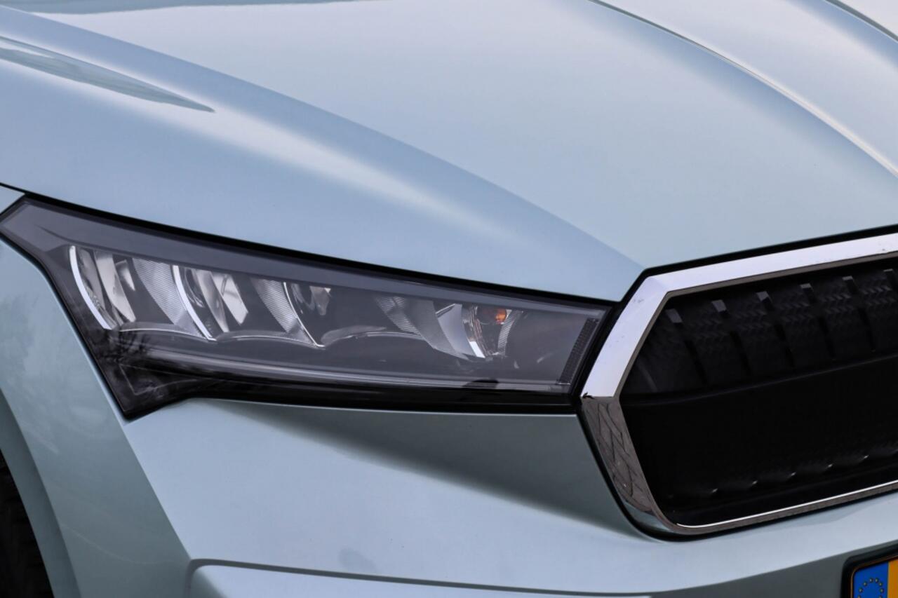 Skoda Enyaq iV 80 Loft 82kWh l Trekhaak l Camera l