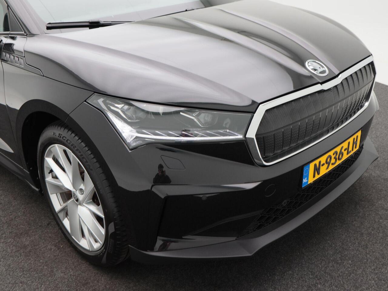 Skoda Enyaq iV 60 | SOH 92% | Stoelverwarming | Trekhaak | CarPlay | Adaptive Cruise | Camera | 20 Inch | 108.874 Km!