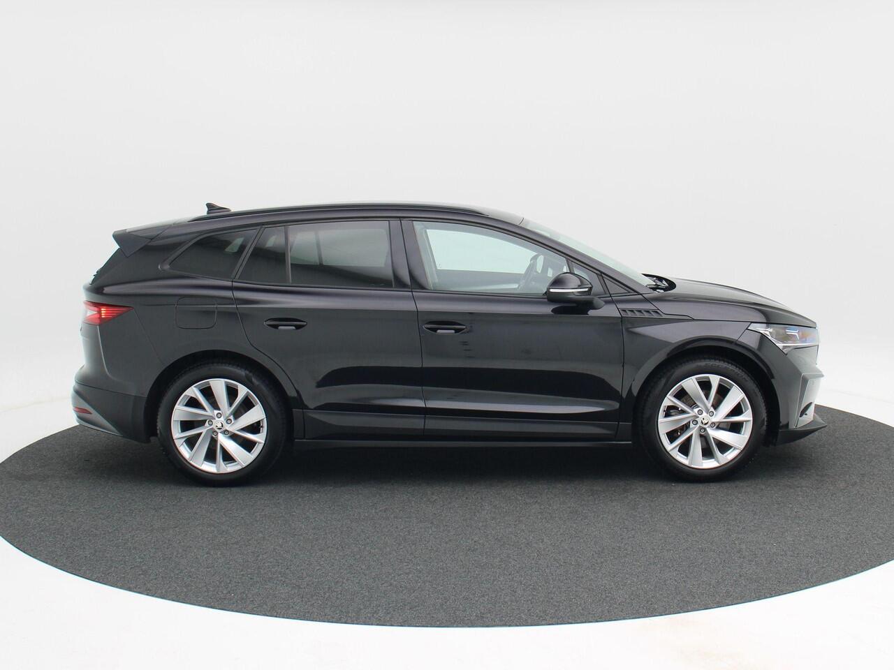 Skoda Enyaq iV 60 | SOH 92% | Stoelverwarming | Trekhaak | CarPlay | Adaptive Cruise | Camera | 20 Inch | 108.874 Km!