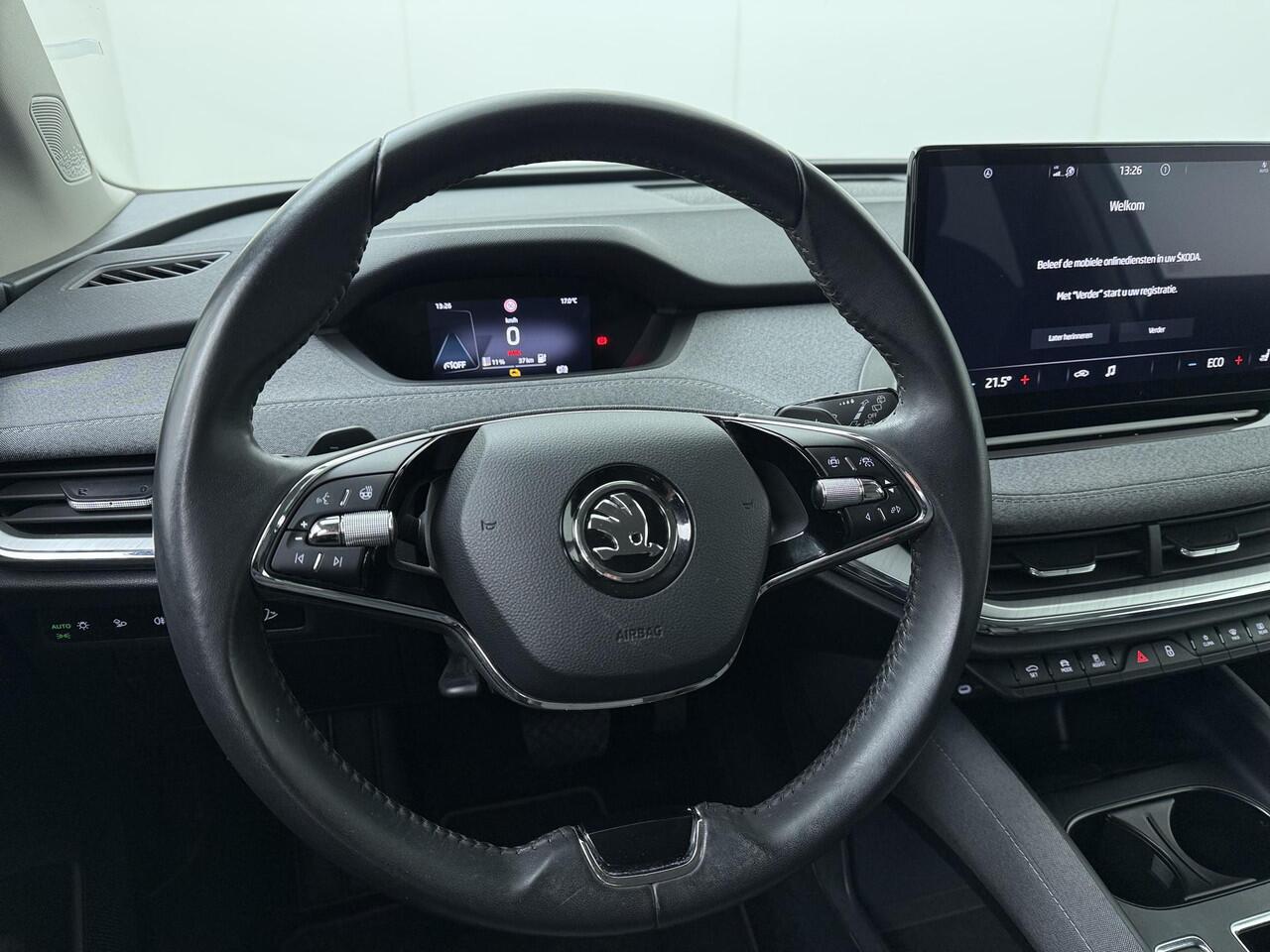 Skoda Enyaq iV 60 | 180 PK | SoH 89% | Trekhaak | Matrix LED koplampen | Voorstoelen verwarmd | 20" LM velgen | Achteruitrijcamera |