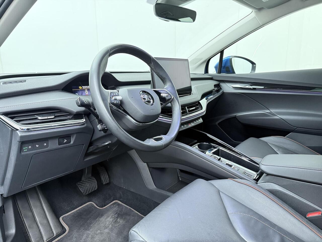 Skoda Enyaq iV 60 | 180 PK | SoH 90% | Panoramadak | Matrix LED koplampen | Lederen bekleding | Adaptive cruise control | Voorstoelen verwarmd |