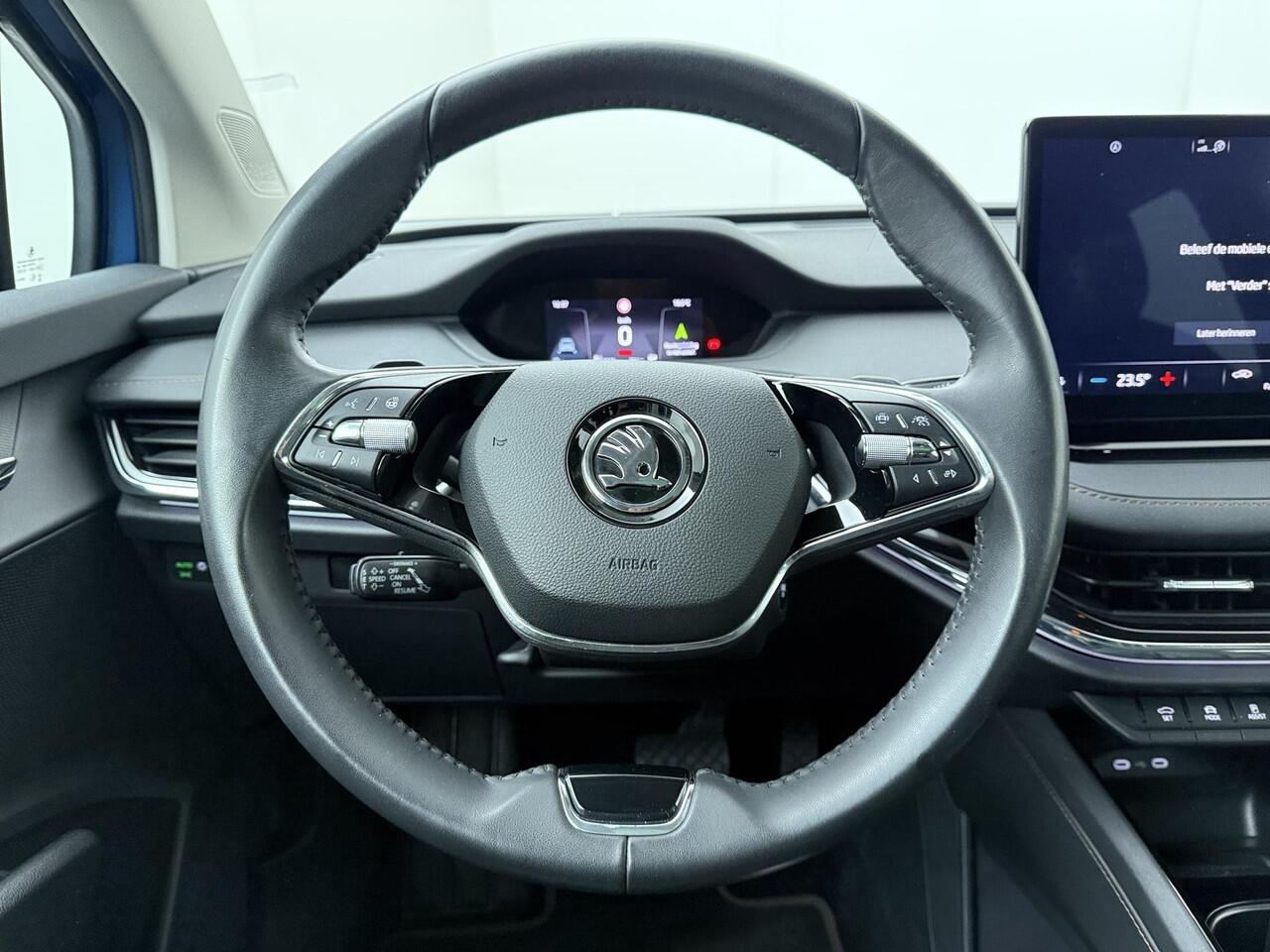 Skoda Enyaq iV 60 | 180 PK | SoH 90% | Panoramadak | Matrix LED koplampen | Lederen bekleding | Adaptive cruise control | Voorstoelen verwarmd |