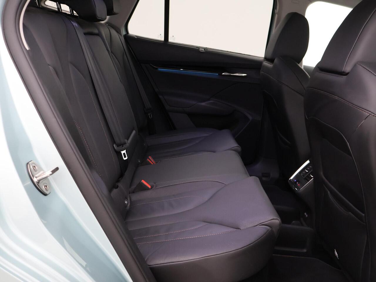 Skoda Enyaq iV 80 + LEDER | PANORAMA | 360 CAMERA | APPLE CARPLAY | STOELVERWARMING | ADAPTIVE CRUISE