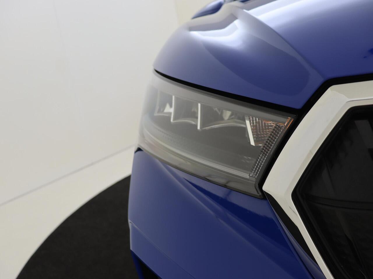 Skoda Enyaq iV 60 | Parkeerassistent | Navigatie | Cruise control | Voorklimatisering | CarPlay | Parkeersensoren | Lane- en frontassist |