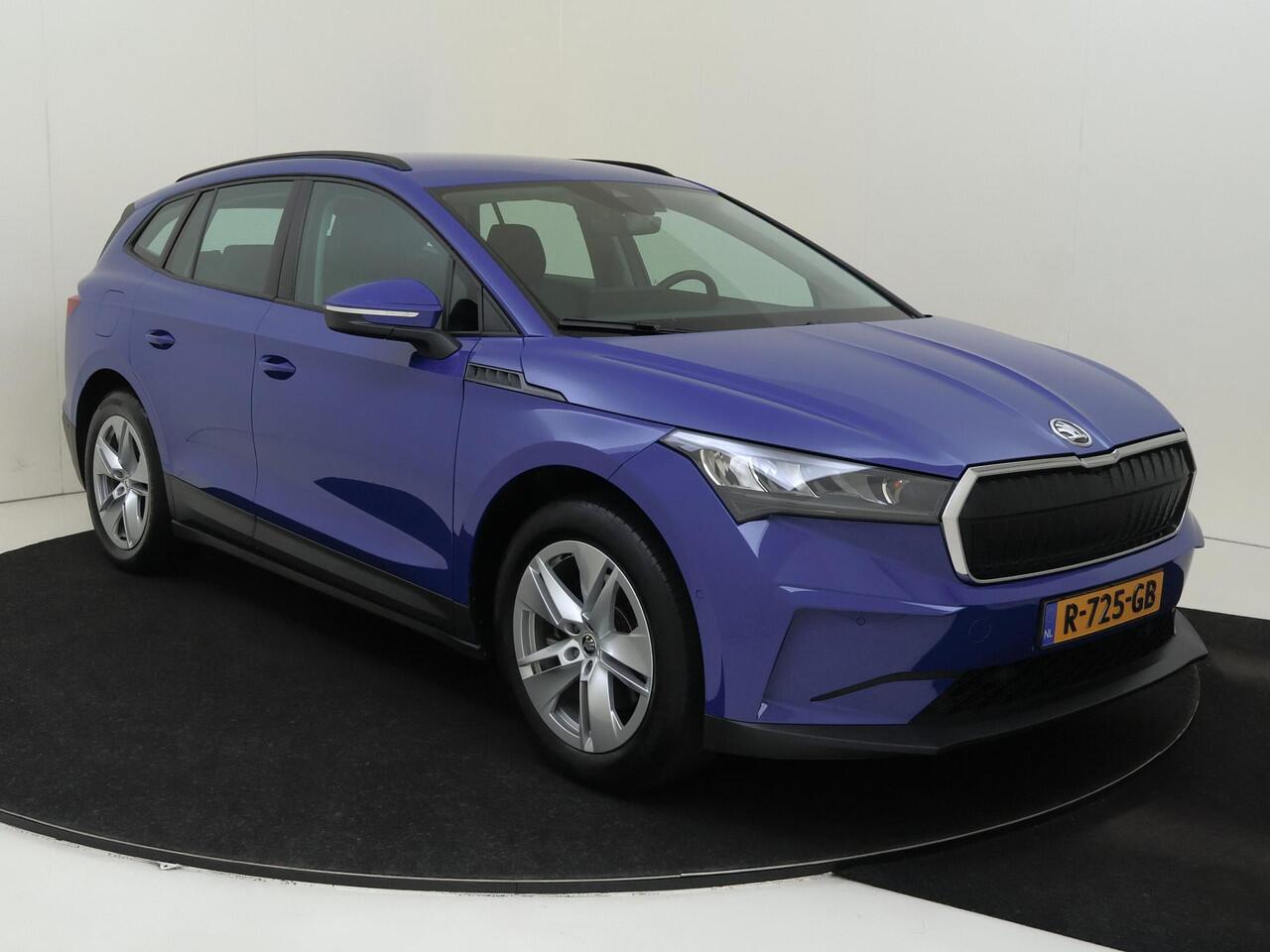 Skoda Enyaq iV 60 | Parkeerassistent | Navigatie | Cruise control | Voorklimatisering | CarPlay | Parkeersensoren | Lane- en frontassist |