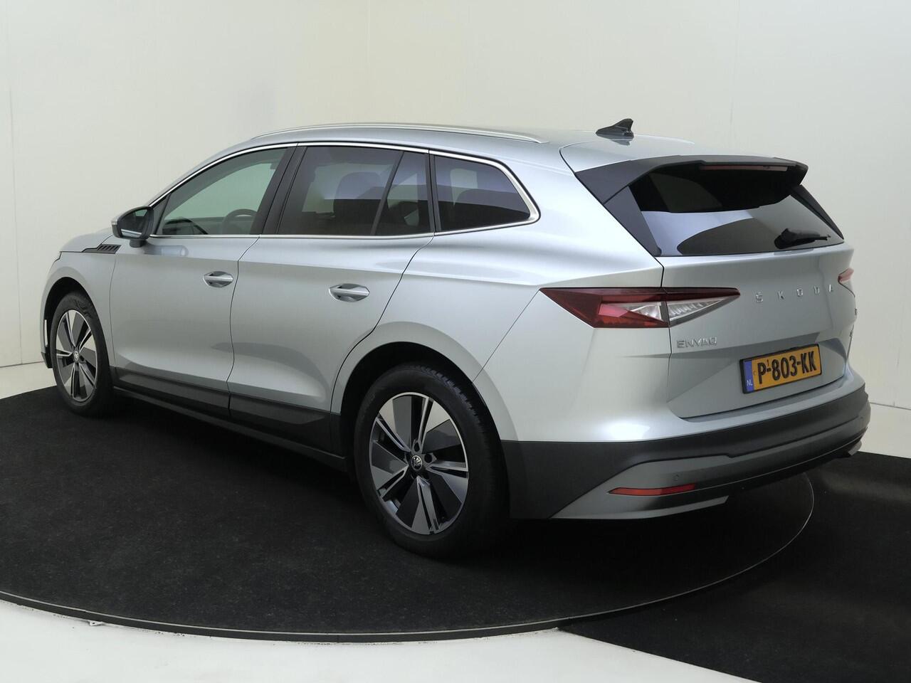 Skoda Enyaq iV 80 | Keyless | 3-zone airco | Stoel- en stuurwielverwarming | Navigatie | Achteruitrijcamera | Cruise control | Voorklimatisering |