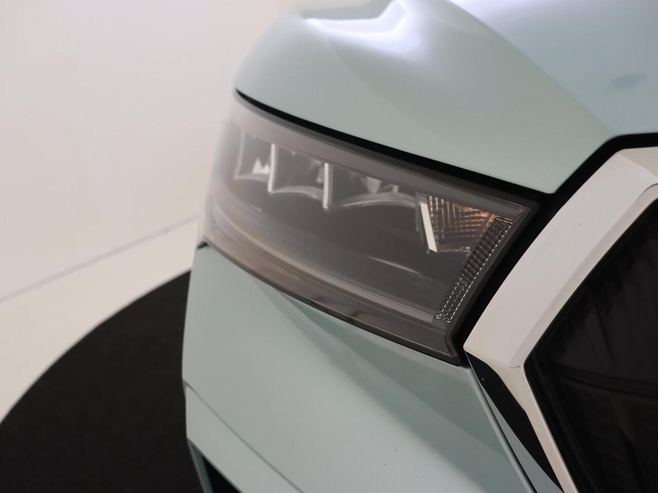 Skoda Enyaq iV 80 | Keyless | 3-zone airco | Achteruitrijcamera | Voorklimatisering | Stoel- en stuurwielverwarming | CarPlay | Cruise control | Navigatie |