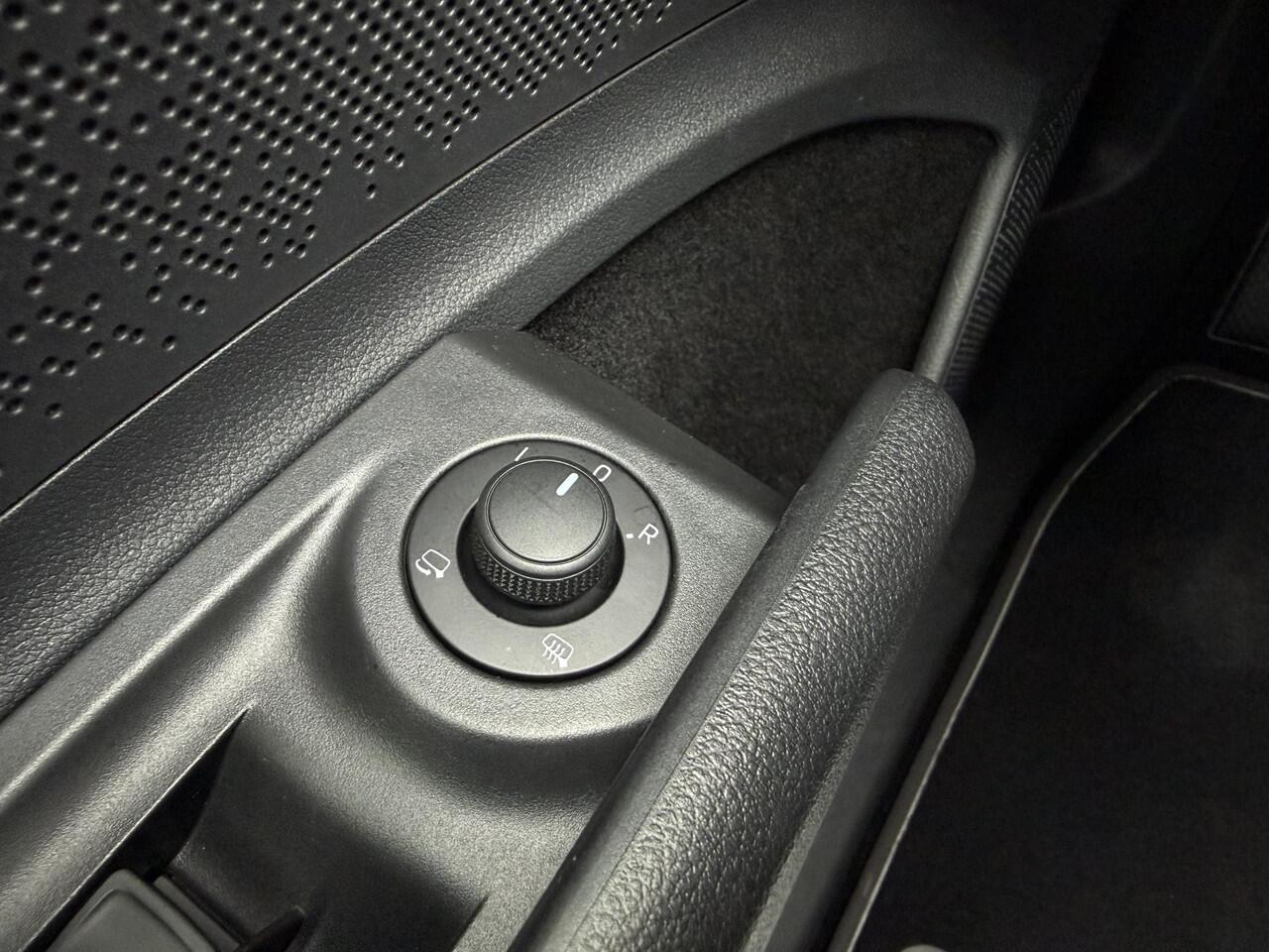 Skoda Enyaq iV 80 Sportline ?SOH 93% ?Sportstoelen Half Leder Alcantara ?Matrix LED ?Full LED ?Sfeerverlichting ?Navigatie ?Camera ?Lichtmetaal 20" ?Parkeersensoren