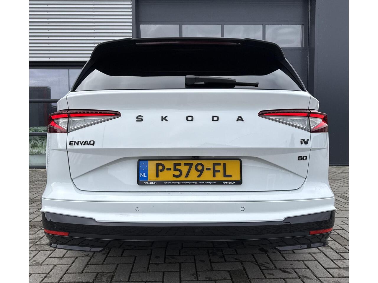 Skoda Enyaq iV 80 Sportline ?SOH 93% ?Sportstoelen Half Leder Alcantara ?Matrix LED ?Full LED ?Sfeerverlichting ?Navigatie ?Camera ?Lichtmetaal 20" ?Parkeersensoren