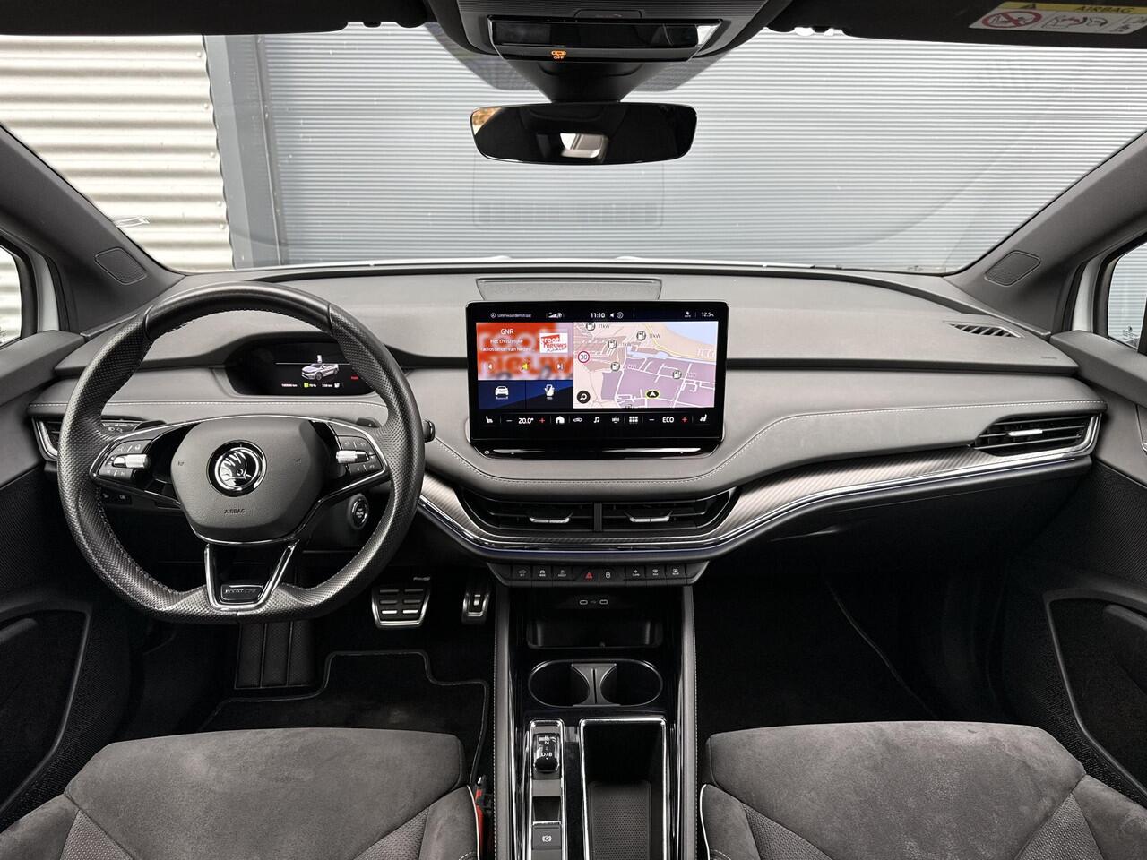 Skoda Enyaq iV 80 Sportline ?SOH 93% ?Sportstoelen Half Leder Alcantara ?Matrix LED ?Full LED ?Sfeerverlichting ?Navigatie ?Camera ?Lichtmetaal 20" ?Parkeersensoren
