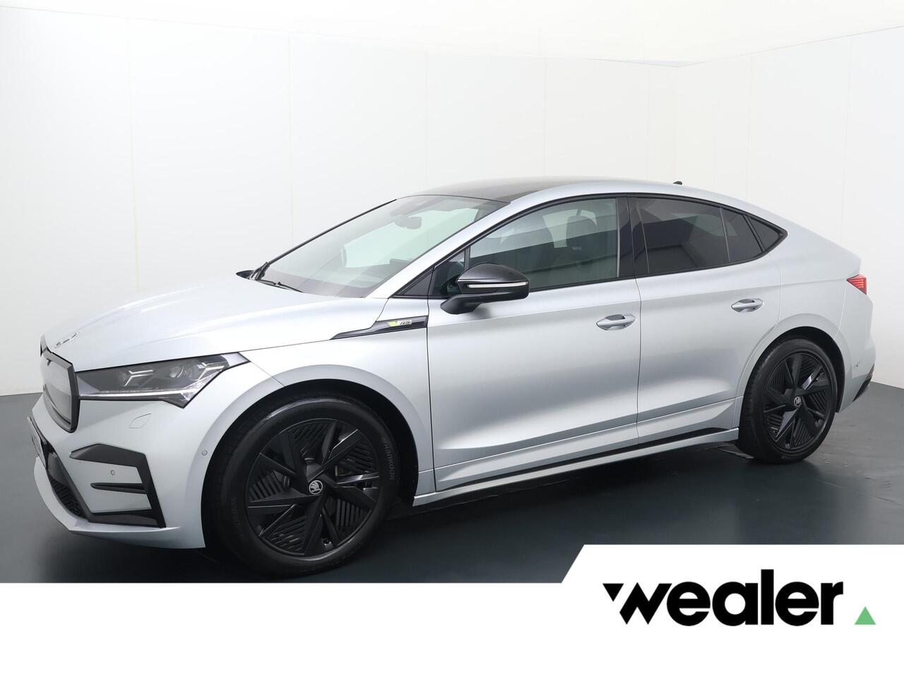 Skoda Enyaq iV Coupé 80 RS | 300 PK | Soh 89% | Trekhaak | Panoramadak | Stoelverwarming