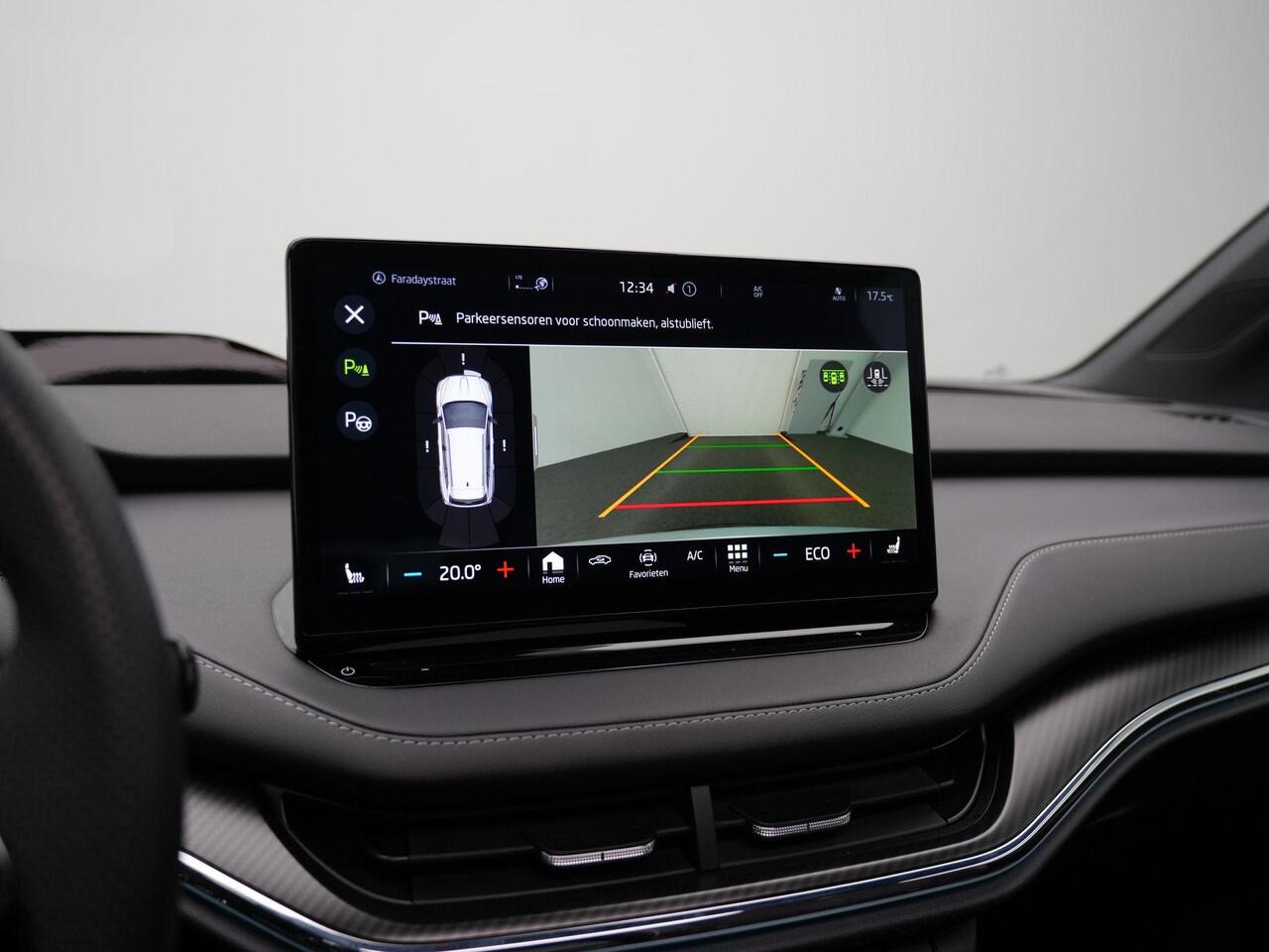 Skoda Enyaq iV 80X 265 pk Sportline | Warmtepomp | Panoramadak | Gegeugenstoel | Matrix LED | Stuur-/stoelverwarming | Leder/alcantara