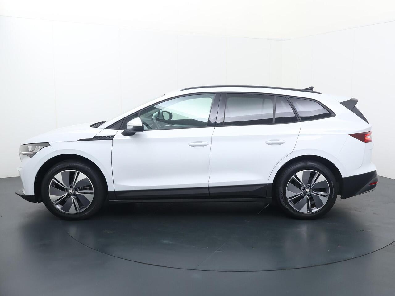 Skoda Enyaq iV 60 | 180 PK | SoH 90% | Voorstoelen verwarmd | Navigatiesysteem | Climate control |