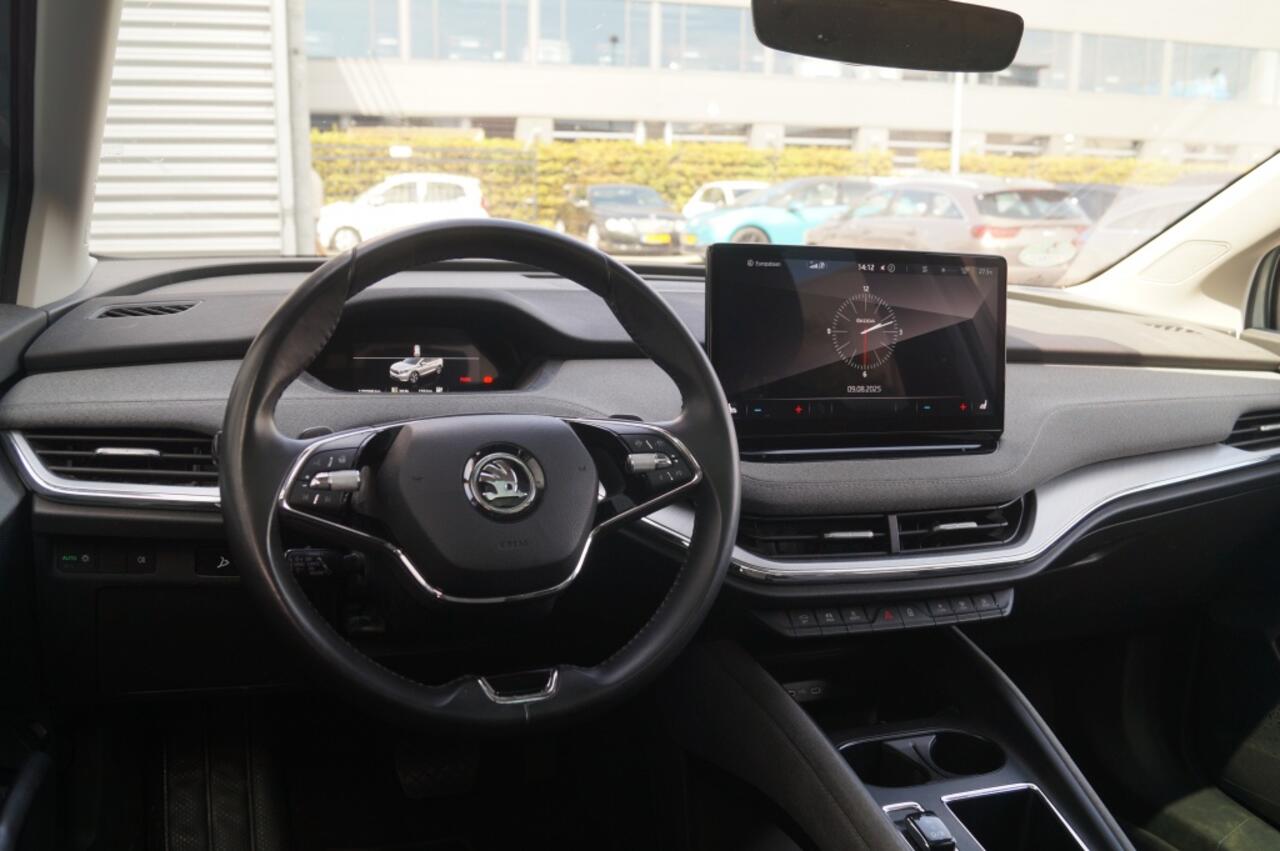 Skoda Enyaq iV 60 180pk 62kWh -PANO-LED-NAVI-ECC-PDC-ACC-