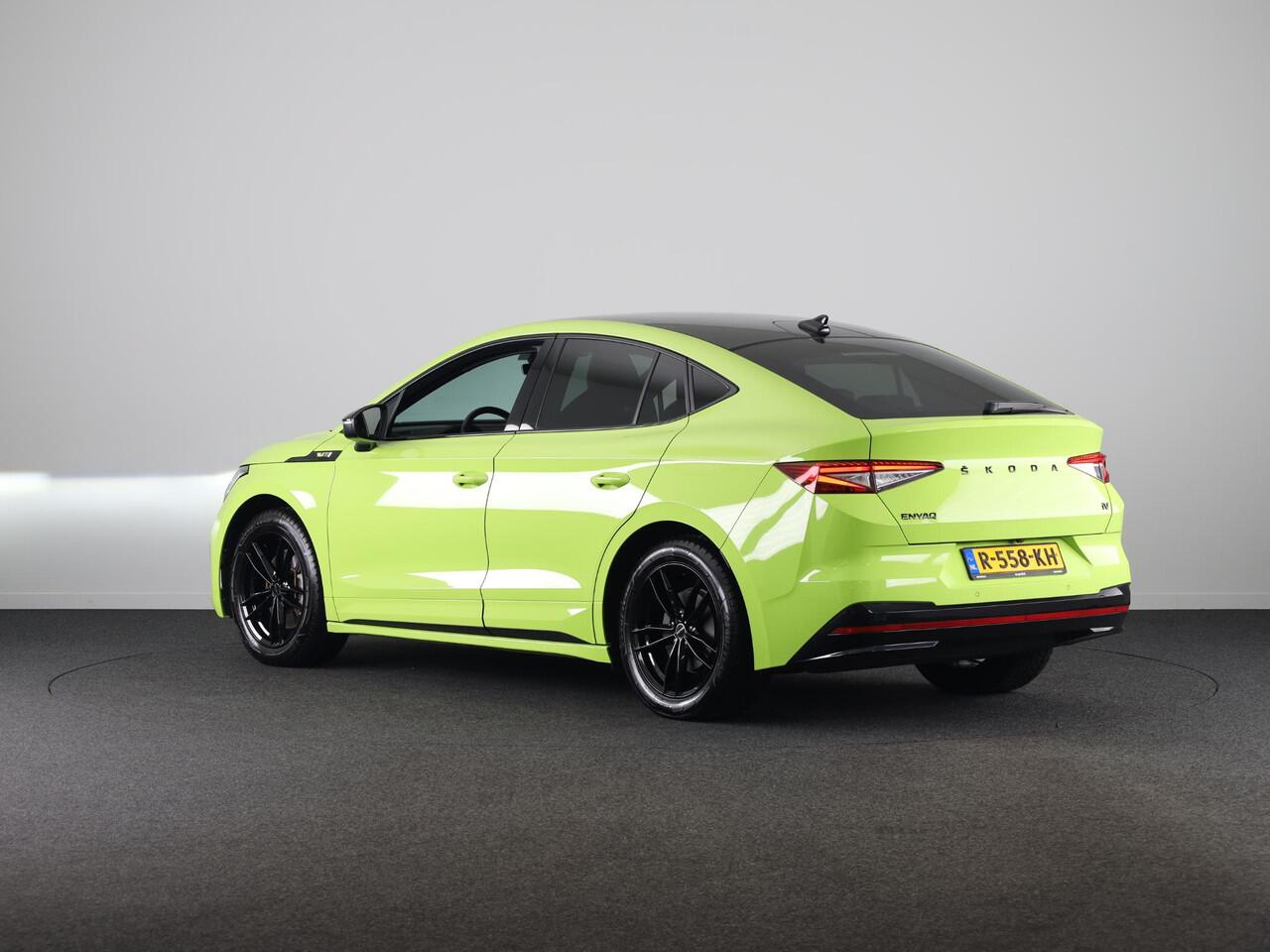 Skoda Enyaq iV Coupé 80 RS 299pk | SoH 93% | Panoramadak | Elektrisch verstelbare stoelen met geheugen | Verwarmbare voorstoelen en achterbank |