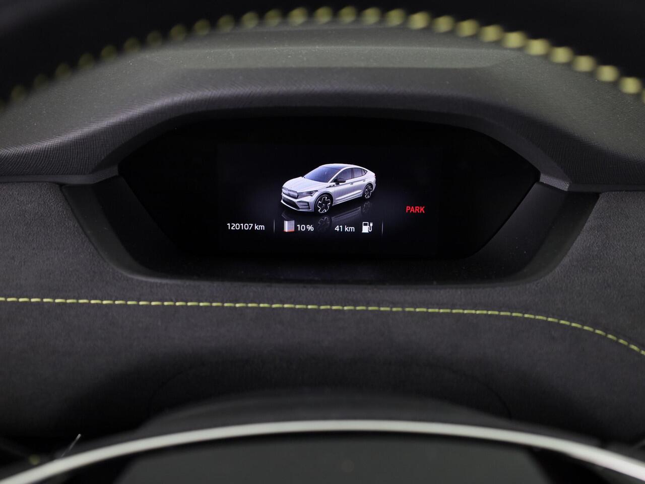 Skoda Enyaq iV Coupé 80 RS 299pk | SoH 93% | Panoramadak | Elektrisch verstelbare stoelen met geheugen | Verwarmbare voorstoelen en achterbank |