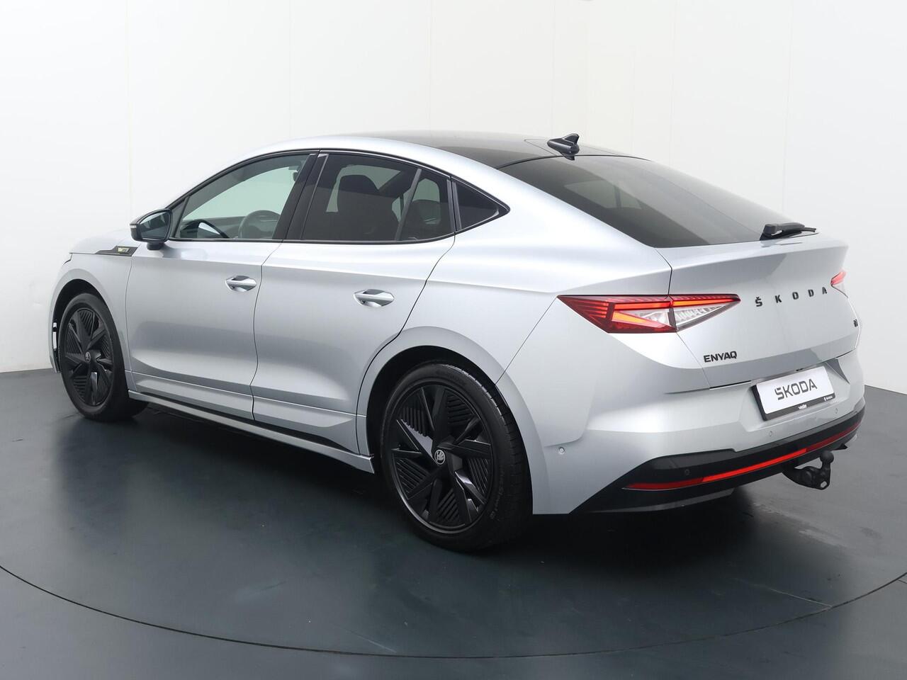 Skoda Enyaq iV Coupé 80 RS | 300 PK | Soh 89% | Trekhaak wegklapbaar | Panoramadak | Canton Sound | 21" LM velgen | Matrix LED koplampen |