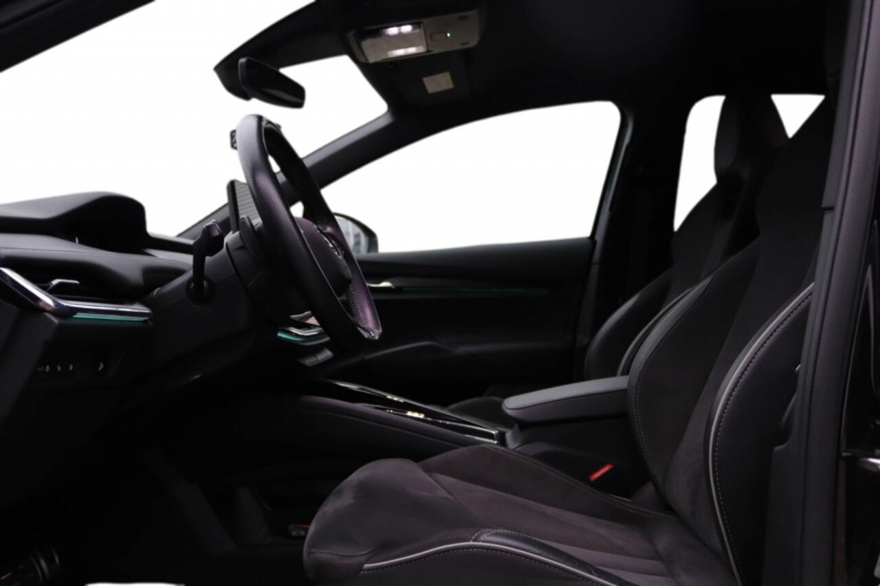 Skoda Enyaq iV 60 Sportline 180pk Trekhaak l Camera