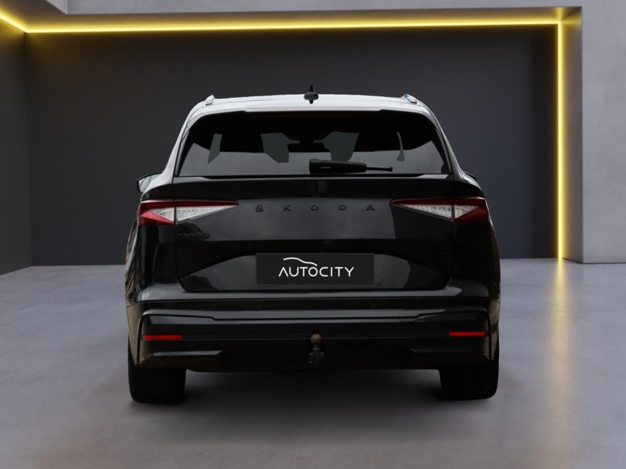 Skoda Enyaq iV 60 Sportline 180pk Trekhaak l Camera