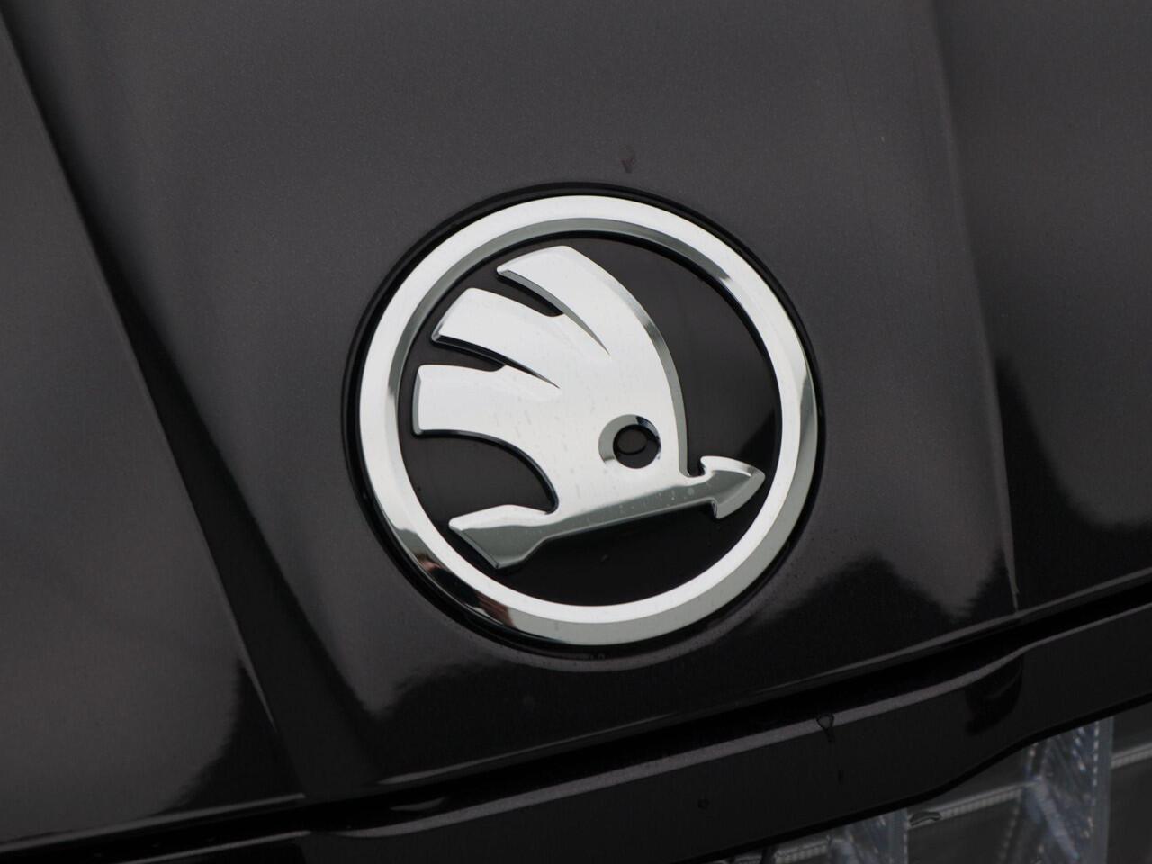 Skoda Enyaq iV 80 204 Pk Sportline | Panoramadak | Adaptive Cruise | Climate Control | Stoel/Stuurverwarming | Navigatie | Camera | Carplay | 21 Inch | 37.400 Km!!