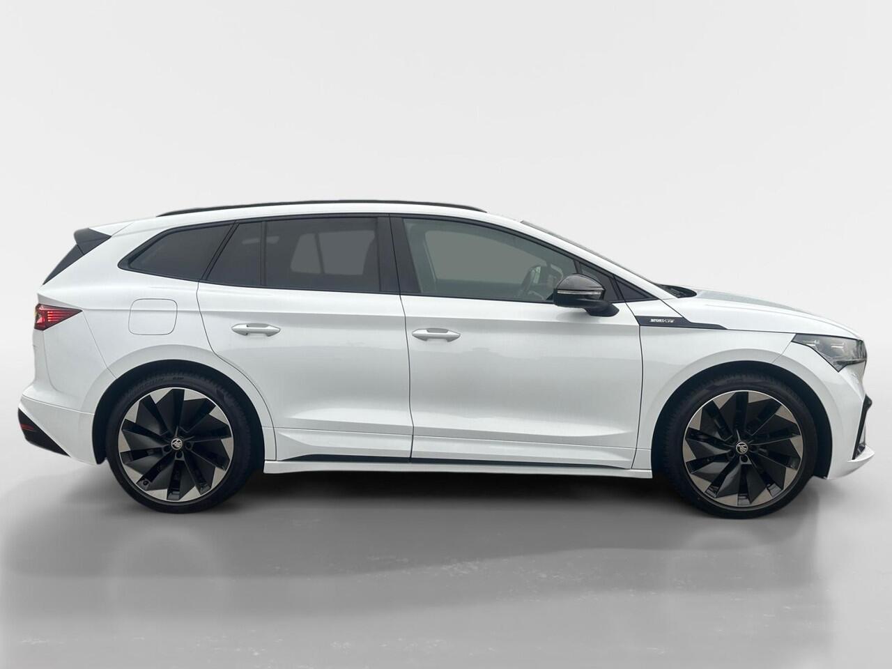 Skoda Enyaq iV 60 Sportline | SOH 90% | 21 INCH | PANORAMA | SFEERVERLICHTING | SPORTSTOELEN | CARPLAY |