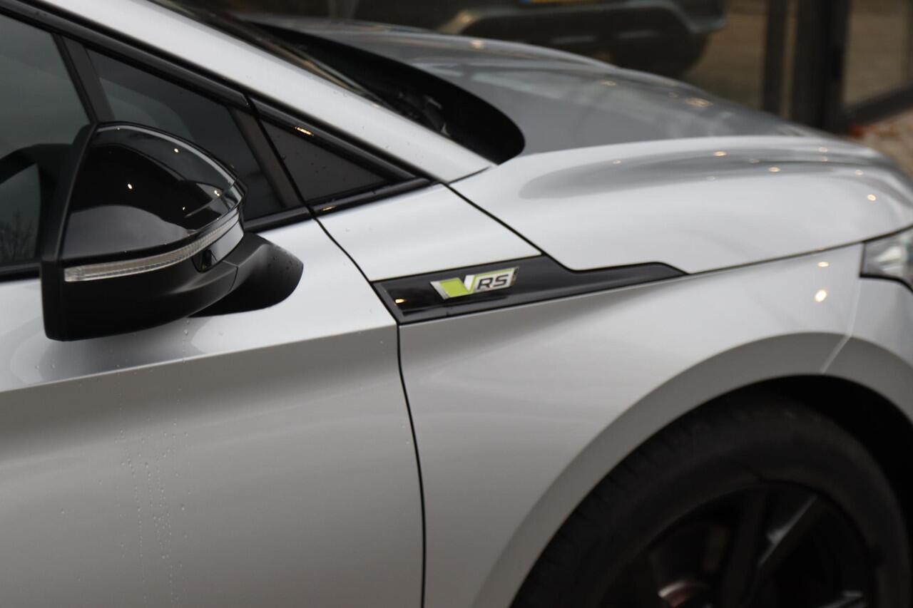 Skoda Enyaq iV COUPÉ 80 RS | SOH 93% | PANO | RS ZETELS | ACC | MATRIX LED | WARMTEPOMP | CARPLAY | CAMERA