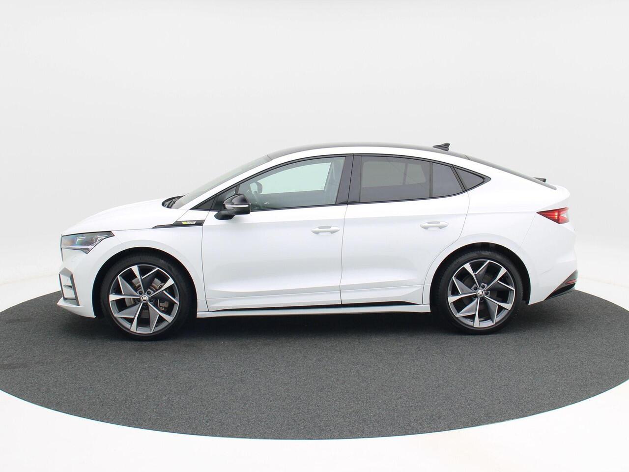 Skoda Enyaq iV Coupé 80 RS | Panoramadak | Full LED | Canton Audio | Adaptive Cruise | Stoelverwarming | Camera | 21 Inch | 80.917 Km!!