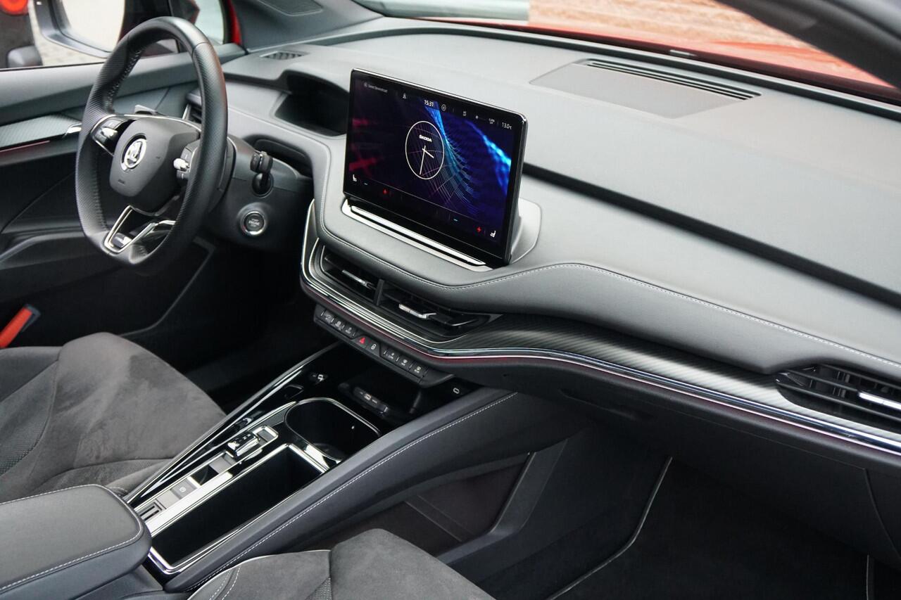 Skoda Enyaq iV Coupé 60 Sportline + PANORAMA / SPORTSTOELEN /