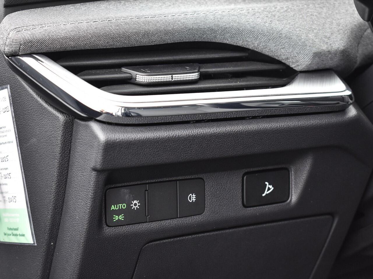 Skoda Enyaq iV 60 180pk · Apple/Android Car Play · Camera · Navigatie · P-Sensoren · Cruise Control · LED Koplampen · 19'' Inch ·