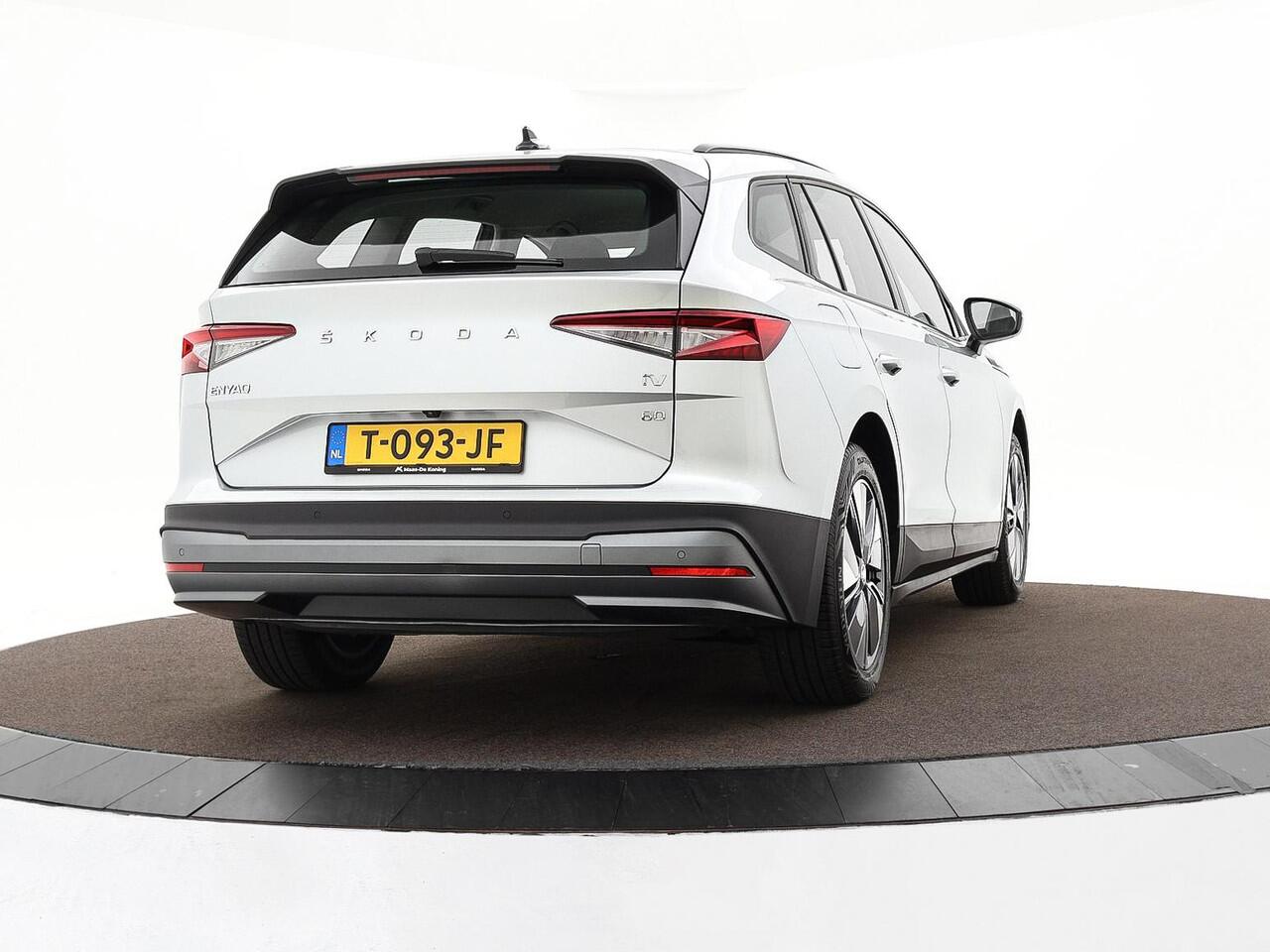 Skoda Enyaq iV 60 180pk · Apple/Android Car Play · Camera · Navigatie · P-Sensoren · Cruise Control · LED Koplampen · 19'' Inch ·