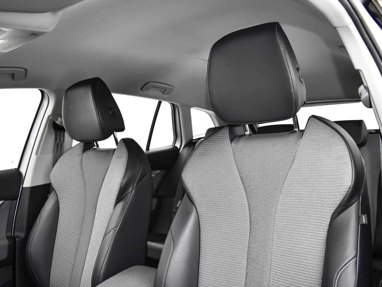 Skoda Enyaq iV 60 180pk · Apple/Android Car Play · Camera · Navigatie · P-Sensoren · Cruise Control · LED Koplampen · 19'' Inch ·