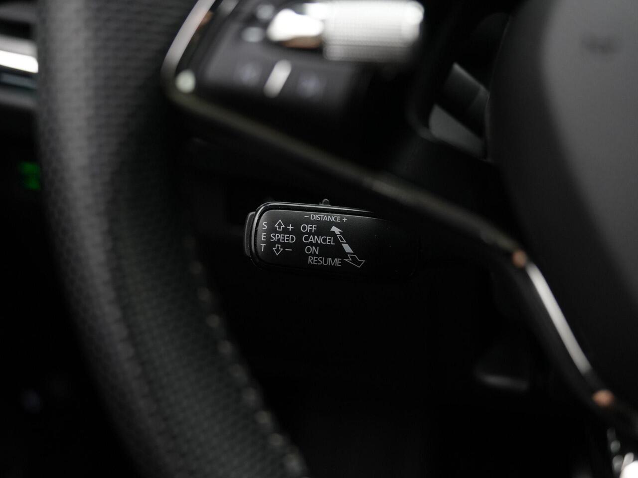 Skoda Enyaq iV 60 180 pk Sportline | Matrix LED | Stuur-/stoelverwarming | Geheugenstoel | Leder/alcantara | Navigatie