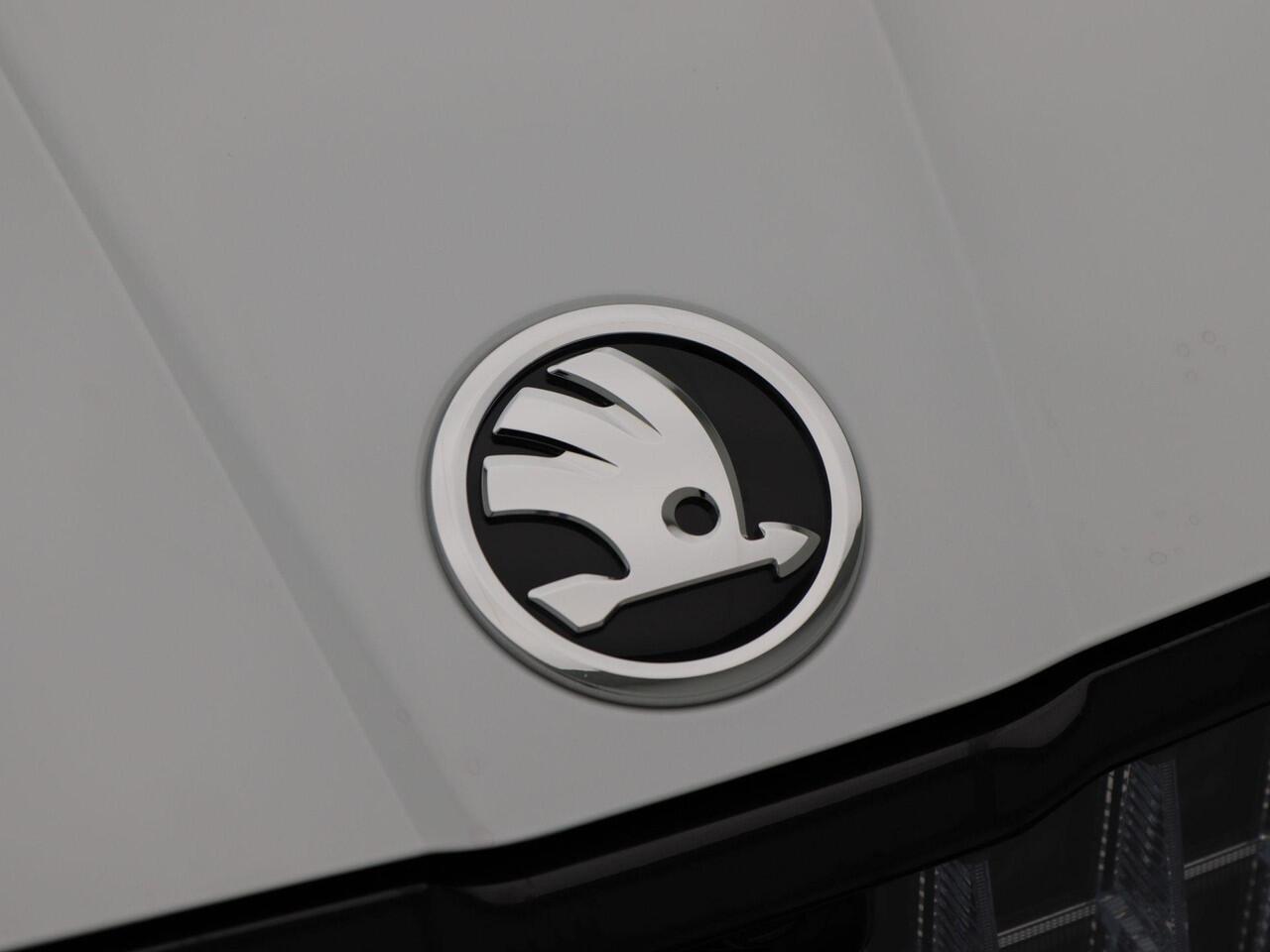 Skoda Enyaq iV Coupé 80 RS | Panoramadak | Full LED | Canton Audio | Adaptive Cruise | Stoelverwarming | Camera | 21 Inch | 80.917 Km!!