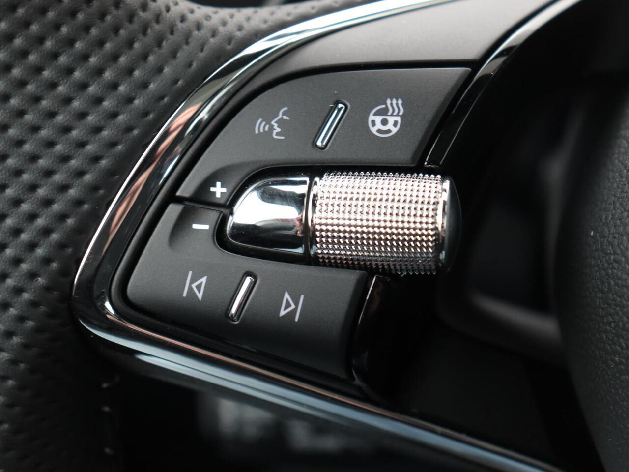 Skoda Enyaq iV Coupé 60 Sportline 180 pk | Panoramadak | SoH 91% | Apple Carplay/Android Auto | Navigatie | 21" Lichtmetalen velgen