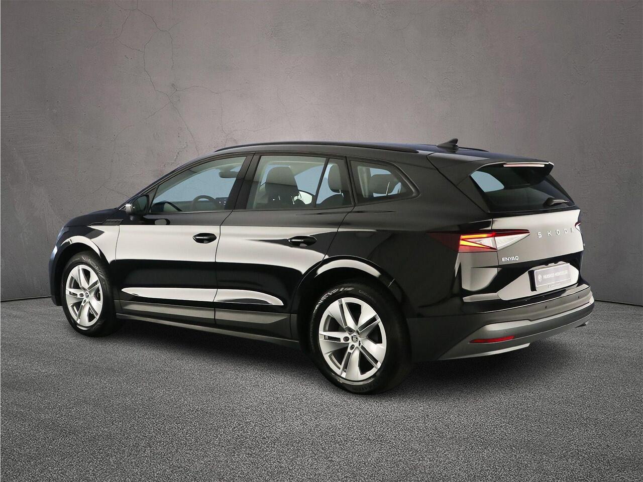 Skoda Enyaq iV 60 Selection 180pk Automaat Adaptive cruise control, Navigatie, Achteruitrijcamera, LED koplampen, Airco, Parkeersensoren, DAB, Radio, Bluetooth