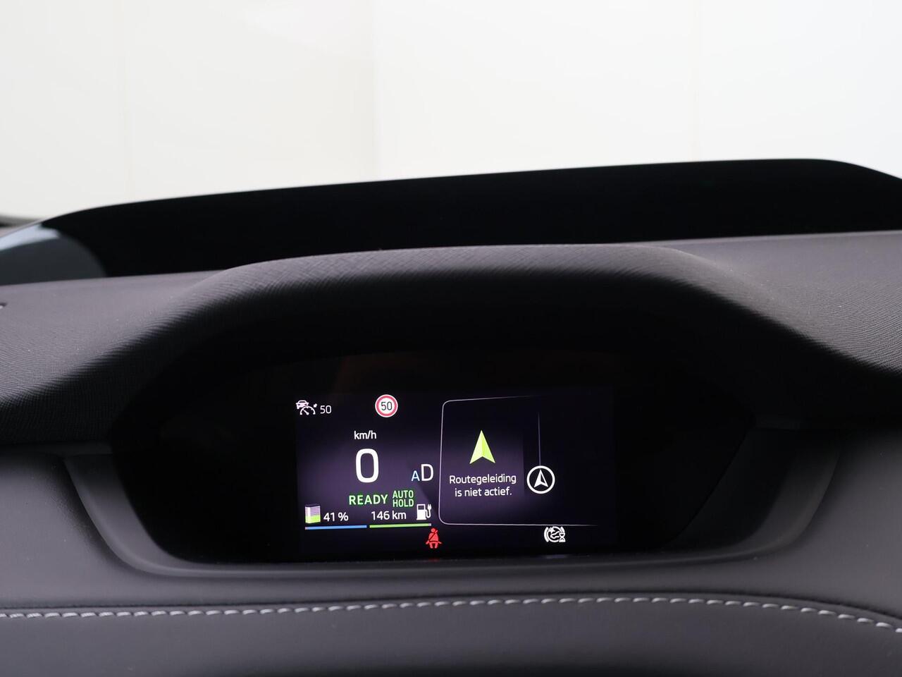 Skoda Enyaq iV 60 Sportline 180 pk Navigatie | CANTON geluidssysteem | Apple Carplay/Android Auto | Crystal Face | 20" lichtmetalen velgen |