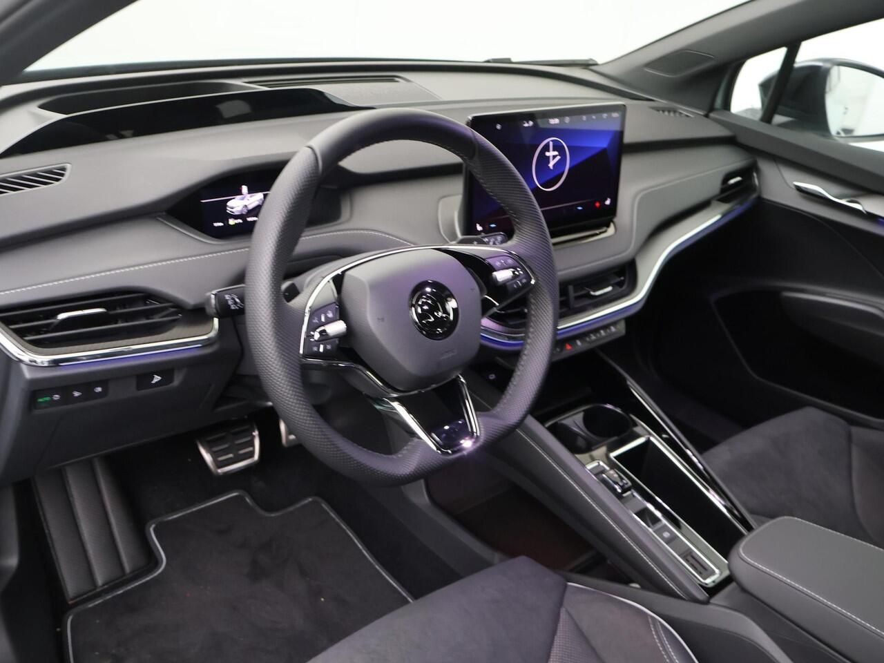 Skoda Enyaq iV 60 Sportline 180 pk Navigatie | CANTON geluidssysteem | Apple Carplay/Android Auto | Crystal Face | 20" lichtmetalen velgen |