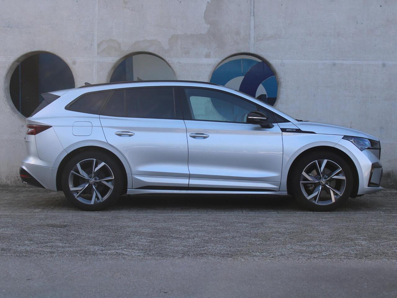 Skoda Enyaq iV 60 Sportline | TREKHAAK WEGKLAPBAAR | NAVIGATIE | ACHTERUITRIJCAMERA |