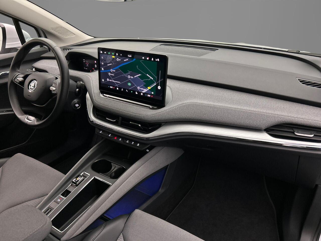 Skoda Enyaq iV 85 Selection 286pk Automaat Cruise control, Achteruitrijcamera, Navigatie, Airco, LED koplampen, Parkeersensoren, App connect, DAB, Radio, Bluetooth