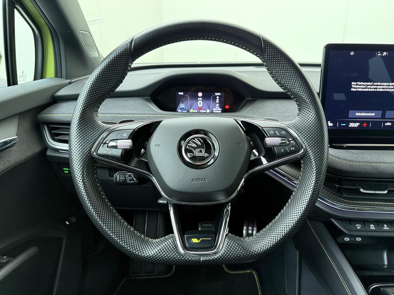 Skoda Enyaq iV Coupé 80 RS | 299 PK | Trekhaak | Warmtepomp | Panoramadak | Canton audiosysteem | 360 graden camera | Crystal Lighting grill |