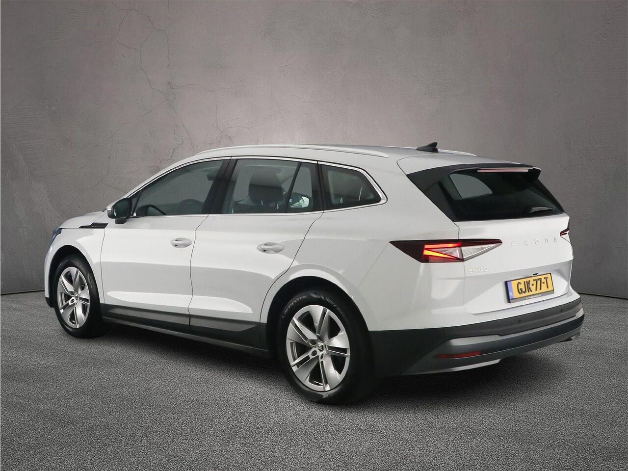 Skoda Enyaq iV 85 Selection 286pk Automaat Adaptive cruise control, Achteruitrijcamera, Navigatie, Parkeersensoren, LED koplampen, App connect, DAB, Radio