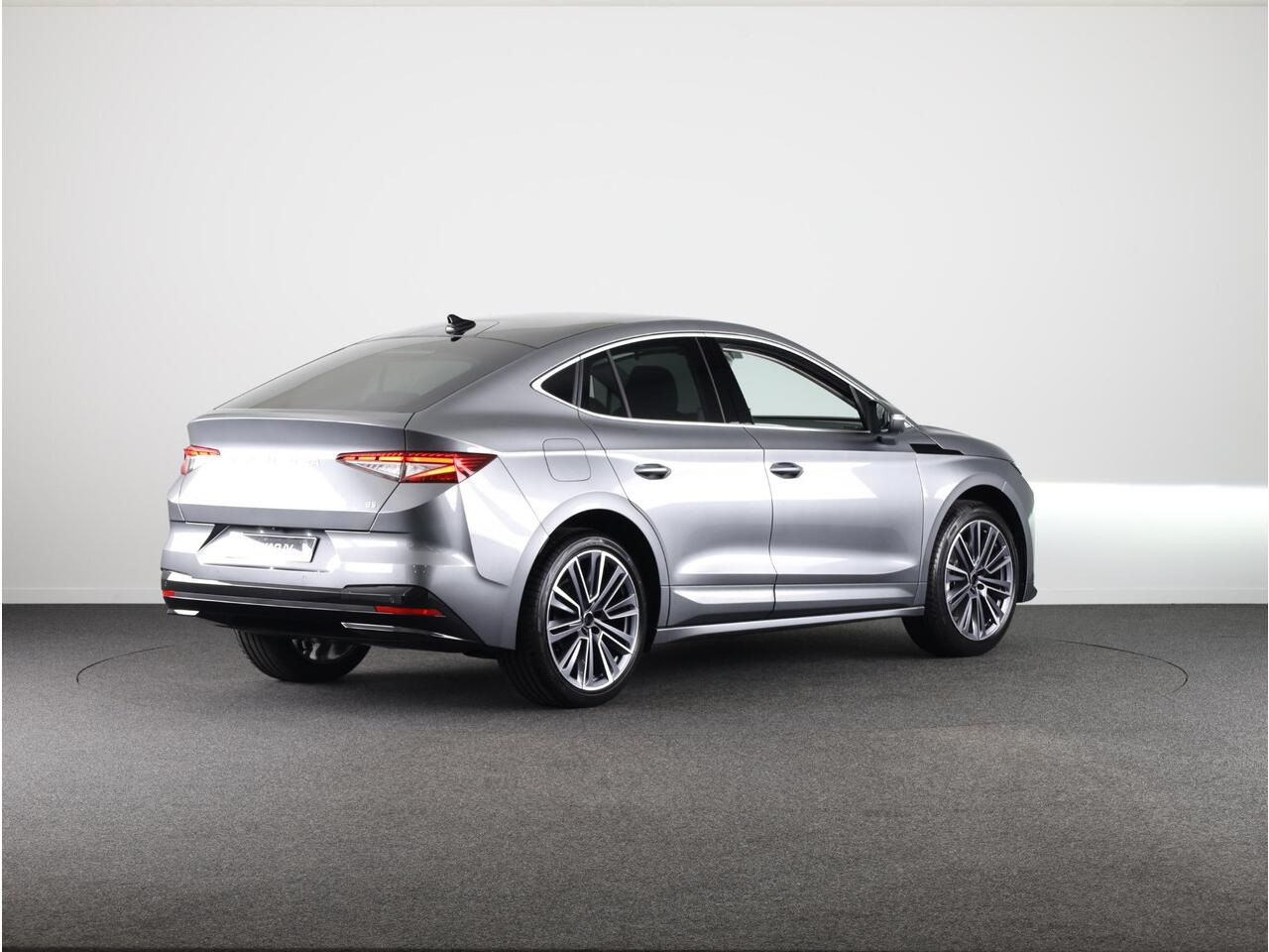 Skoda Enyaq iV Coupe 85 Business Edition 286 pk | Business upgrade pakket - ADVANCED | Lounge interieur | 21 inch lichtmetalen velgen