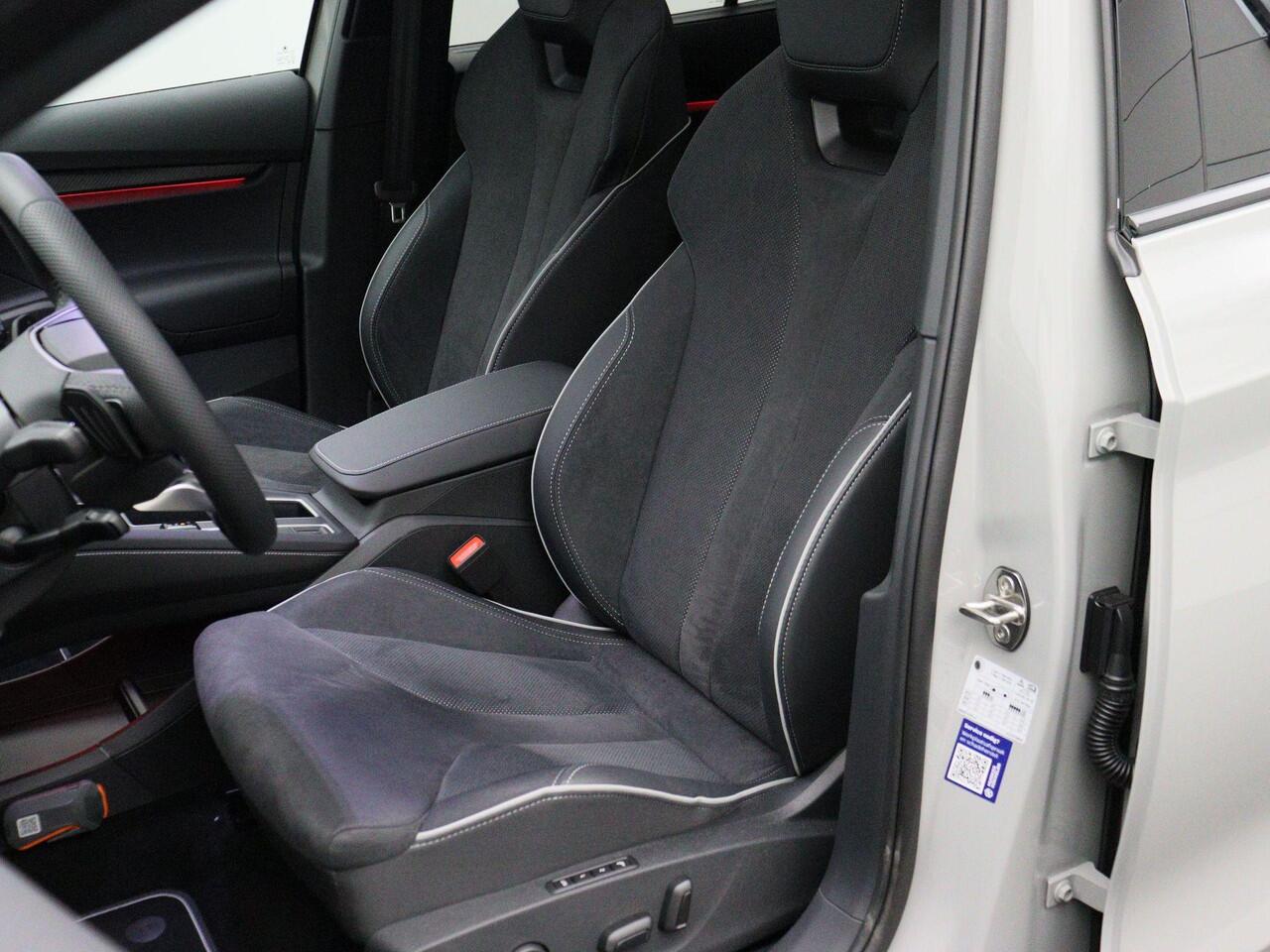 Skoda Enyaq iV Coupé 60 Sportline 204pk Automaat Adaptive cruise control, Achteruitrijcamera, Panoramadak, Navigatie, Stuurwiel verwarmd, Stoelverwarming, LED matrix koplampen, Parkeersensoren