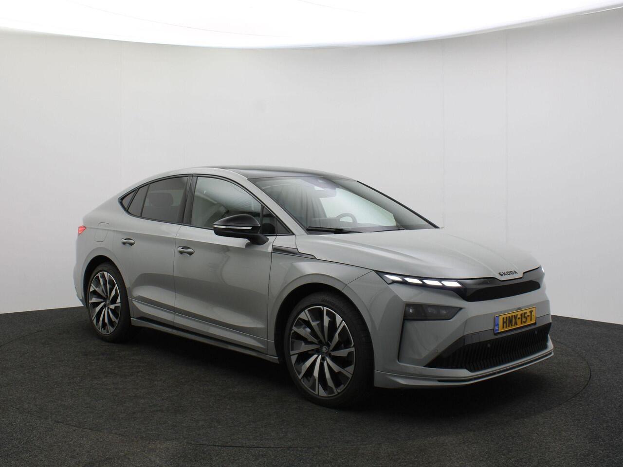 Skoda Enyaq iV Coupé 60 Sportline 204pk Automaat Adaptive cruise control, Achteruitrijcamera, Panoramadak, Navigatie, Stuurwiel verwarmd, Stoelverwarming, LED matrix koplampen, Parkeersensoren