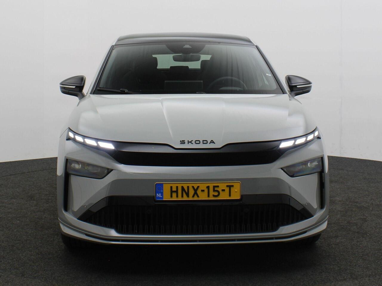 Skoda Enyaq iV Coupé 60 Sportline 204pk Automaat Adaptive cruise control, Achteruitrijcamera, Panoramadak, Navigatie, Stuurwiel verwarmd, Stoelverwarming, LED matrix koplampen, Parkeersensoren