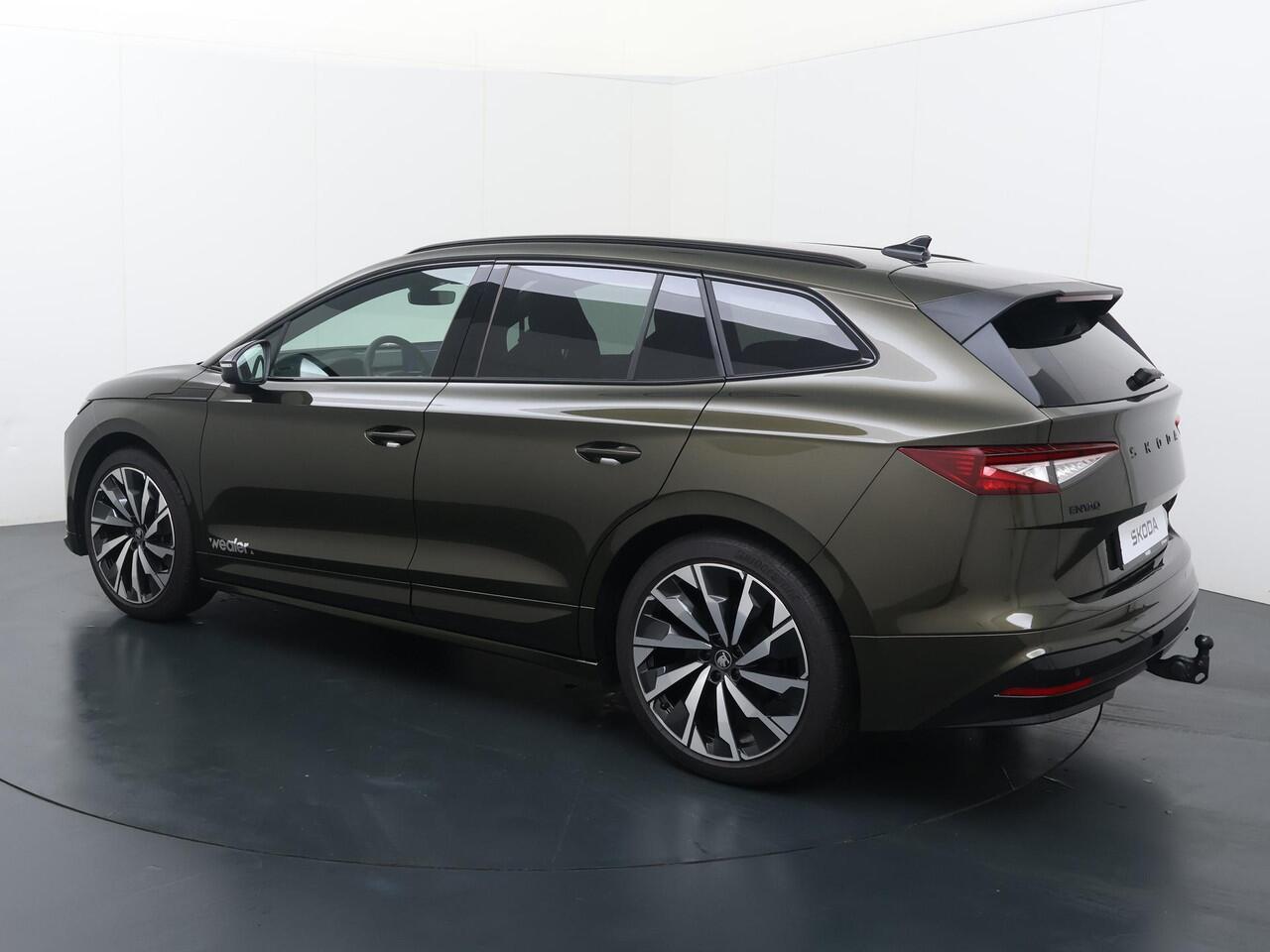 Skoda Enyaq iV 60 Sportline 204 PK | 21" lichtmetalen velgen | Trekhaak | Head-Up Display | Light band | Canton Sound | 360 graden camera |