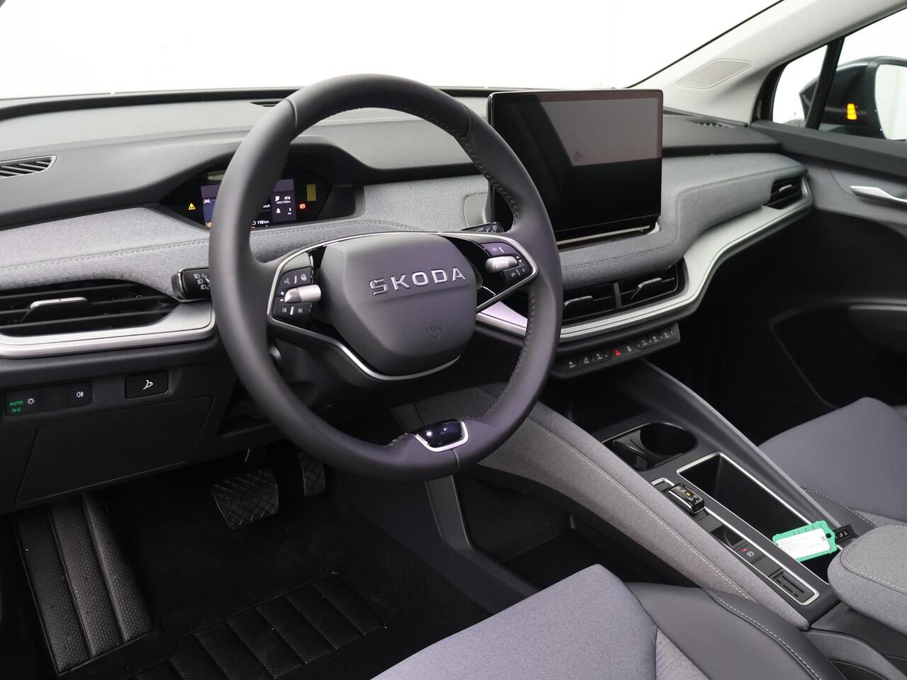 Skoda Enyaq iV 85 Selection 286 PK | Panoramadak | 21" Lichtmetalen velgen | Trekhaak