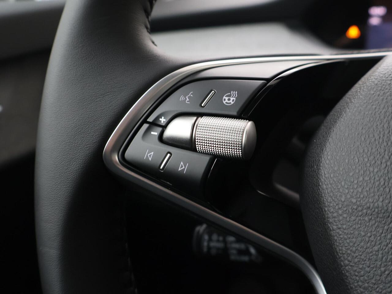 Skoda Enyaq iV 85 Selection 286 PK | Panoramadak | 21" Lichtmetalen velgen | Trekhaak