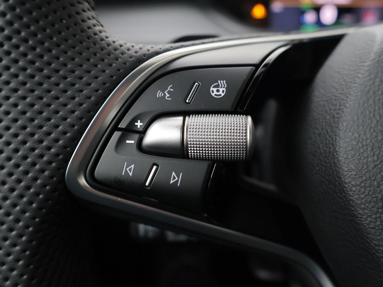 Skoda Enyaq iV 85 Sportline 286 PK | Trekhaak | Warmtepomp | Panoramadak |