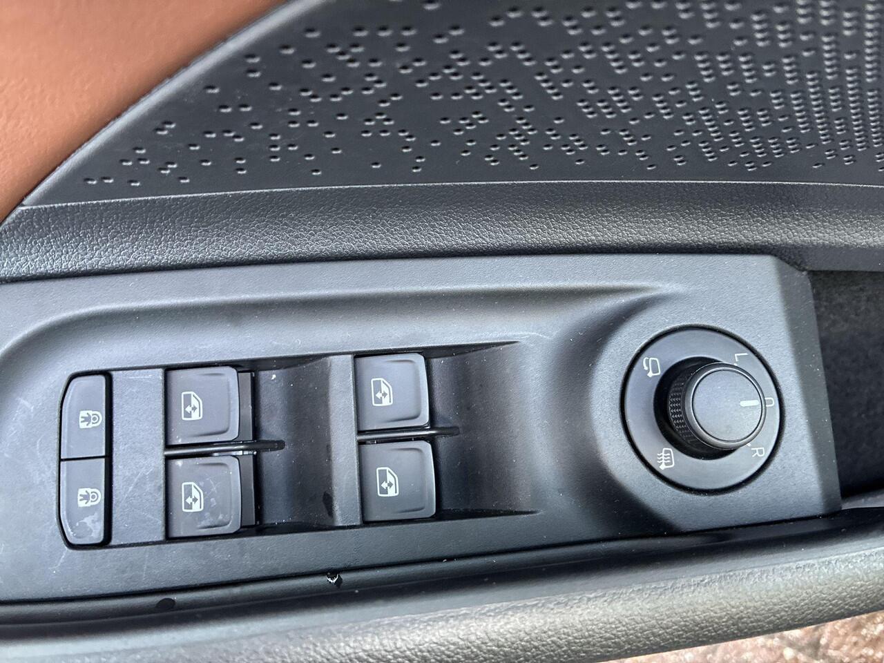 Skoda Enyaq iV 85 Business Edition | Metallic Lak | Cognac Leder | Trekhaak wegklapbaar | Business upgrade - advanced